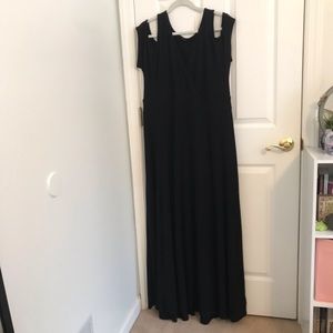 Shoulder Cutout gown